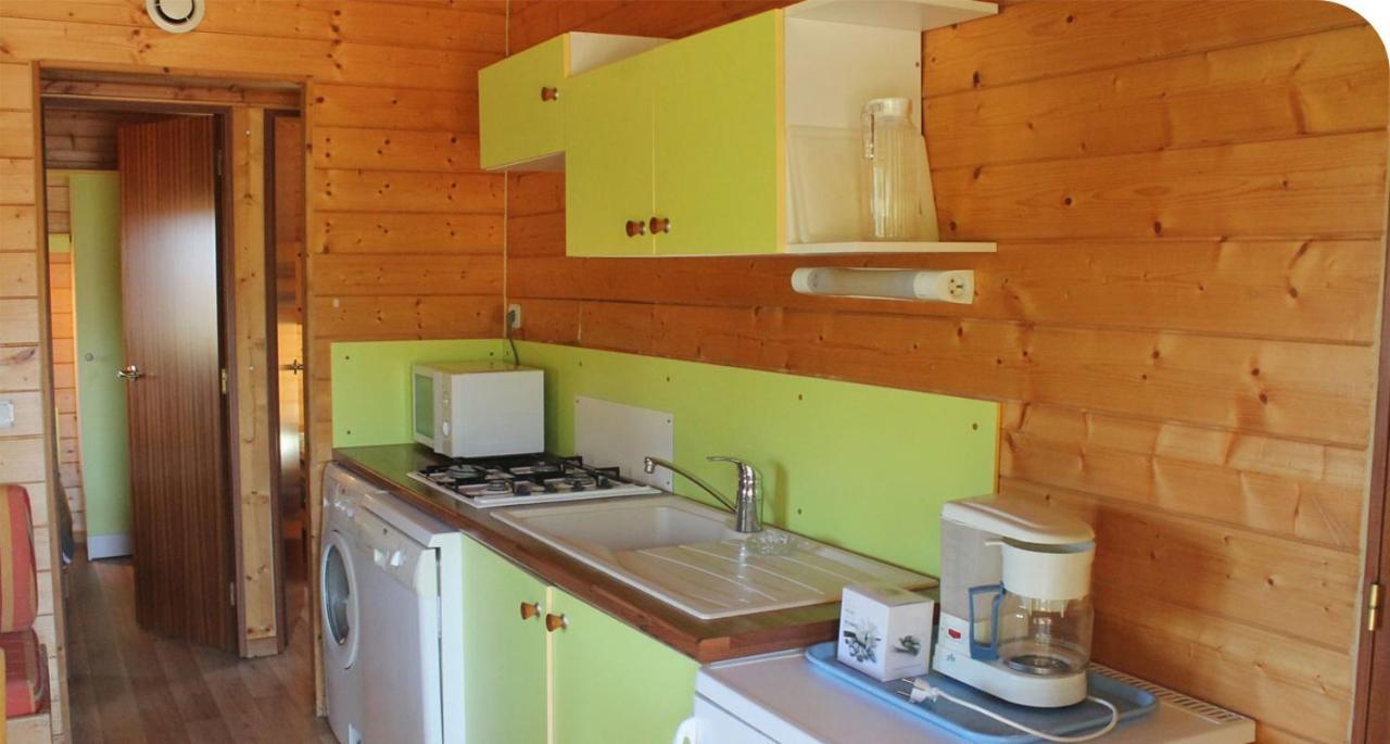Camping Onlycamp Pierre & Sources Volvic Extérieur photo