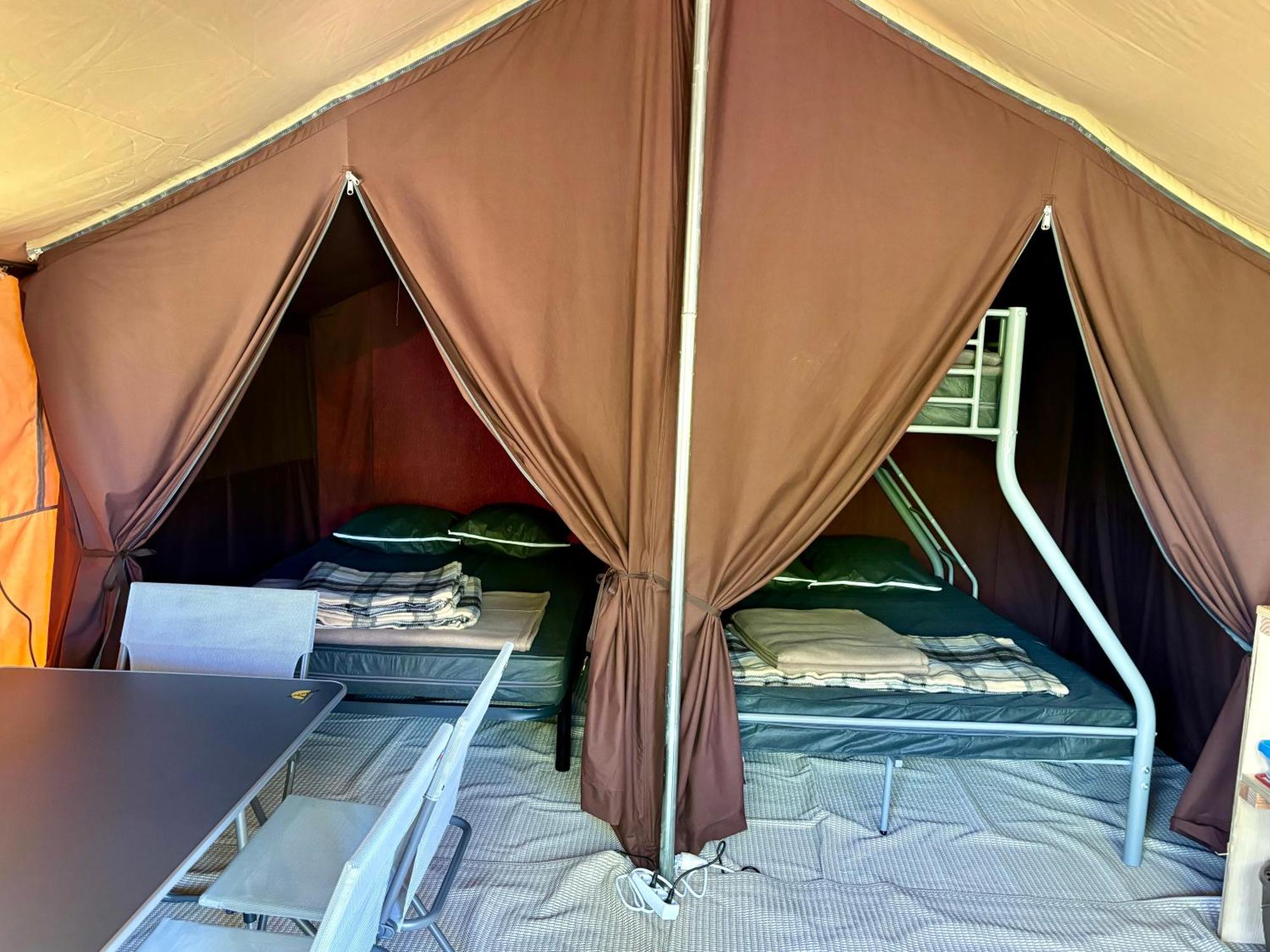 Camping Onlycamp Pierre & Sources Volvic Extérieur photo