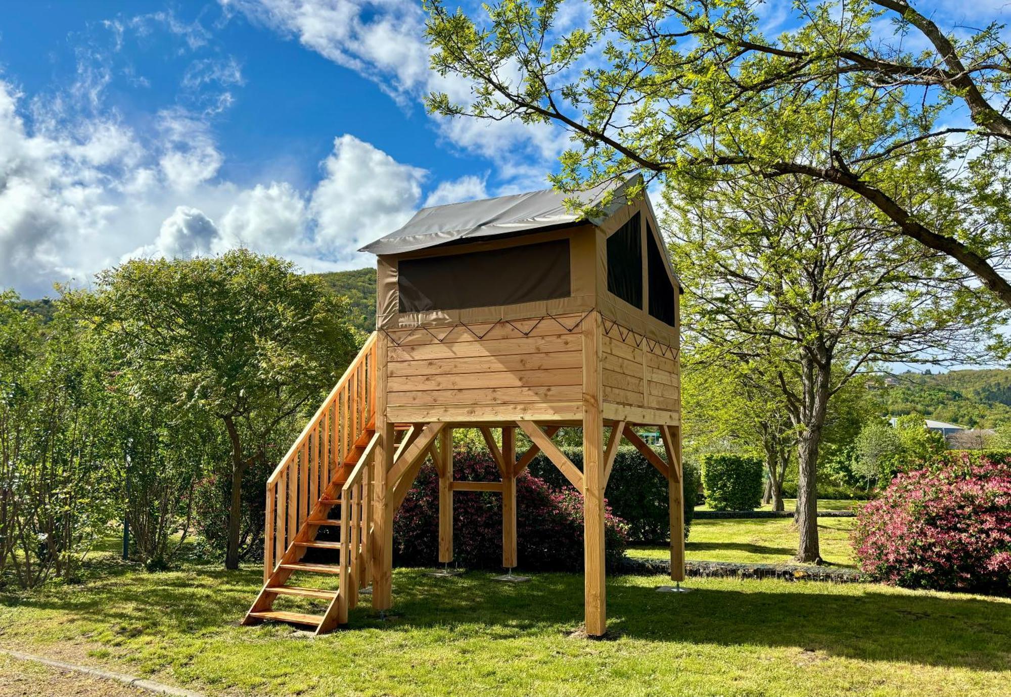 Camping Onlycamp Pierre & Sources Volvic Extérieur photo